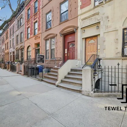 Rent this 2 bed townhouse on 403 Manhattan Avenue in New York, NY 10026