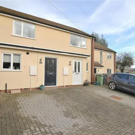 Buy this 2 bed townhouse on unnamed road in Stonehouse, GL10 2DS