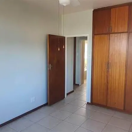 Image 6 - Hoerskool Grens, Valley Road, Arcadia, East London, 5213, South Africa - Apartment for rent
