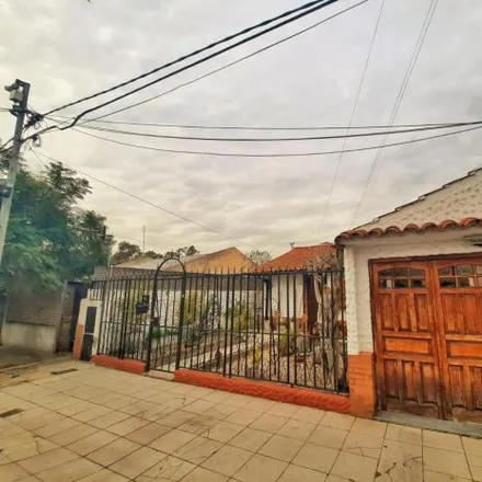 Buy this 3 bed house on Valparaíso 1702 in 1822 Partido de Lanús, Argentina