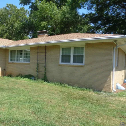 Buy this 2 bed house on 404 Fowler Street in Maple Hill, Wabaunsee County