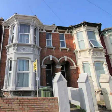 Rent this 5 bed room on St Andrews Road in Portsmouth, PO5 1LR