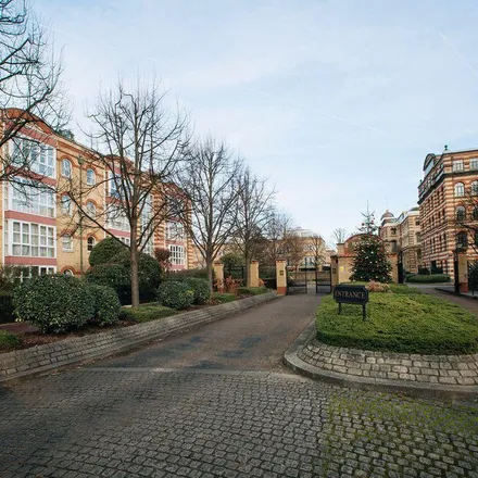 Image 4 - 1-16 Keble Place, London, SW13 8HL, United Kingdom - Apartment for rent