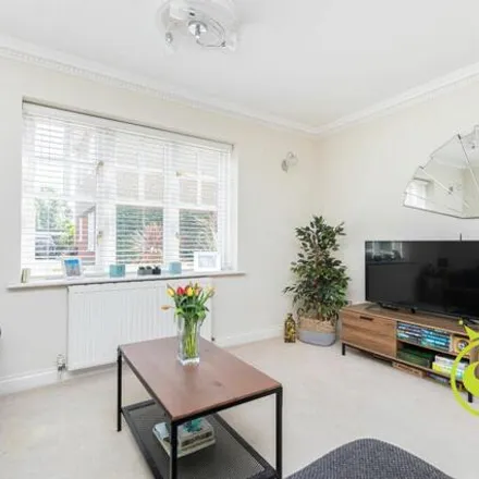 Image 2 - Portchester Road, Bournemouth, BH3 7NQ, United Kingdom - Apartment for sale