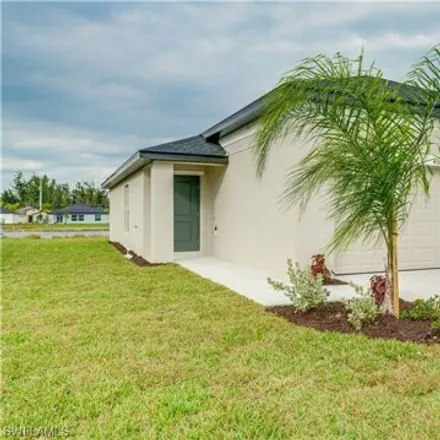 Image 3 - San Clemente Court, Sabal Springs, Lee County, FL 33917, USA - House for rent