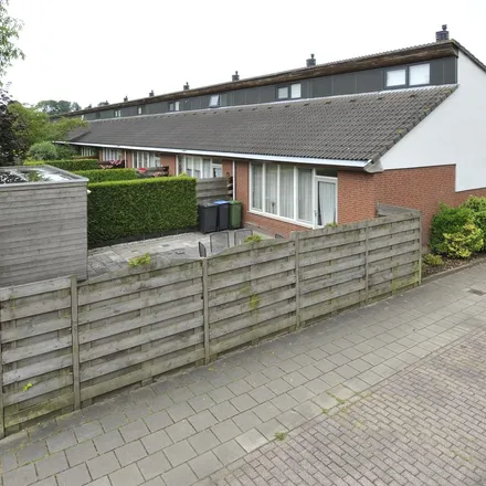 Rent this 4 bed apartment on Nassaustraat 12 in 3451 CR Vleuten, Netherlands