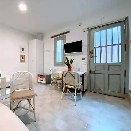 Image 5 - Kilates, Calle de San Bernardo, 102, 28015 Madrid, Spain - Apartment for rent