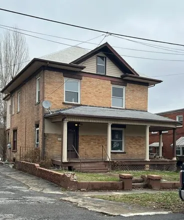 Buy this 5 bed house on 114 College Avenue in Mercer County, WV 24740