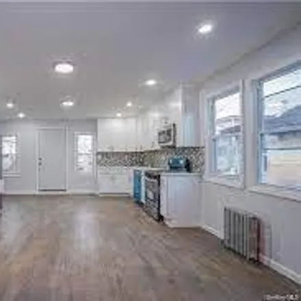 Buy this 3 bed house on 503 R Street in New York, NY 10473