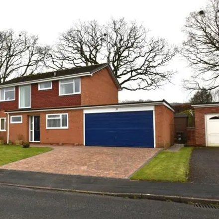 Buy this 4 bed house on Follett Road in Tiverton, EX16 4HD