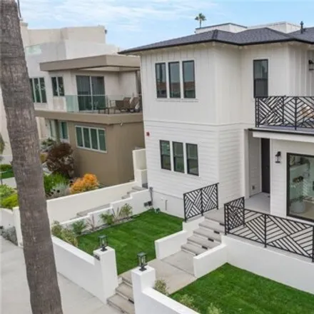 Buy this 4 bed house on 1408 South Catalina Avenue in Redondo Beach, CA 90277