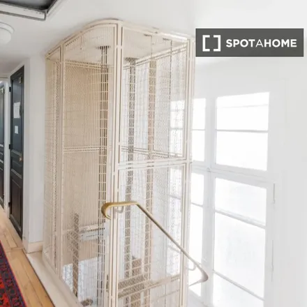 Image 5 - 1 Rue Laure Surville, 75015 Paris, France - Apartment for rent