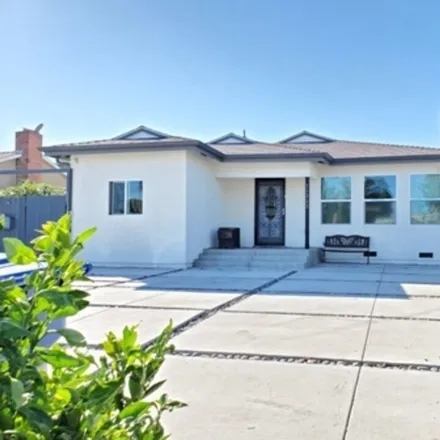 Rent this 3 bed house on 11327 Utopia Avenue in Los Angeles, CA 90230