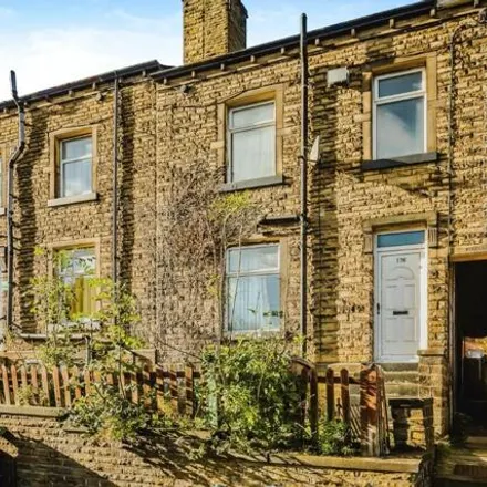 Buy this 3 bed townhouse on Newsome Road in Huddersfield, HD4 6NY