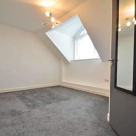Image 6 - Hunston Road, West Timperley, M33 4RP, United Kingdom - Apartment for rent