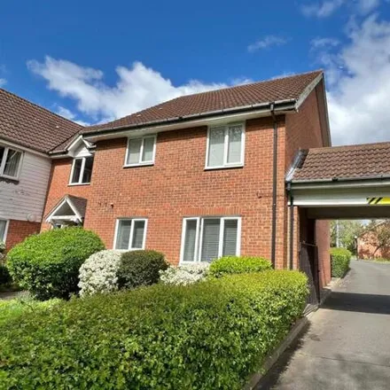 Buy this 2 bed apartment on 9 Wendover Gardens in Ingrave, CM13 2JE