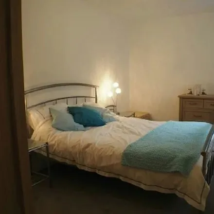Image 8 - Cwtsh Hostel, 10-14 Castle Street, Swansea, SA1 1JF, United Kingdom - Apartment for rent