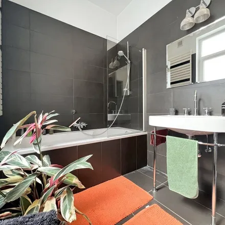 Rent this 2 bed apartment on Rue Fernand Neuray - Fernand Neuraystraat 59 in 1050 Ixelles - Elsene, Belgium