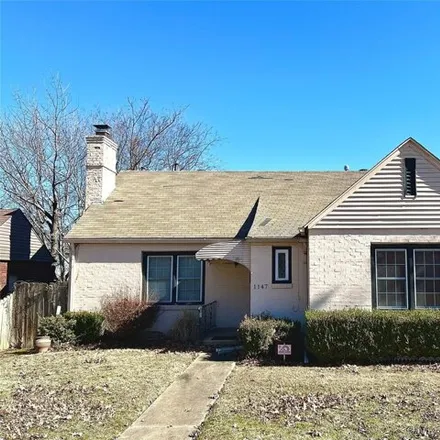 Buy this 2 bed house on 4121 East 12th Street in Tulsa, OK 74112