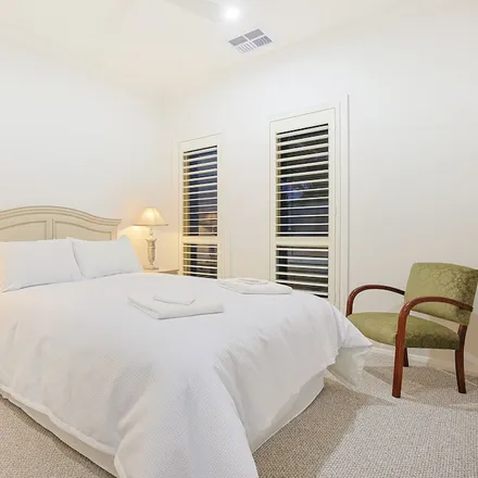 Rent this 3 bed townhouse on Mildura in Victoria, Australia