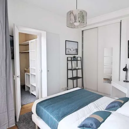 Image 4 - 217 Avenue Daumesnil, 75012 Paris, France - Apartment for rent