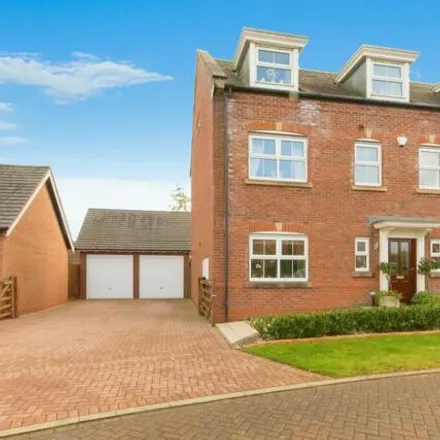 Buy this 5 bed house on Kendal Way in Cheshire East, CW2 5SA