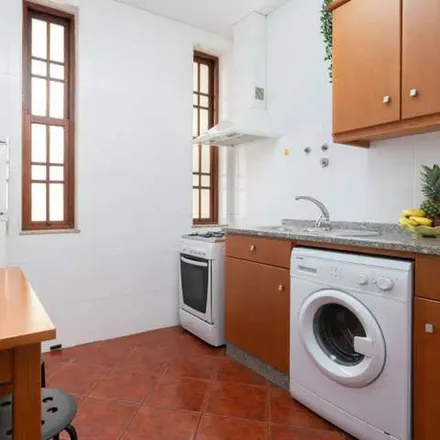 Image 9 - Academia Contemporânea do Espectáculo, Rua do Mirante, 4050-453 Porto, Portugal - Apartment for rent