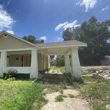 Buy this 4 bed house on 854 North Evergreen Street in Memphis, TN 38107