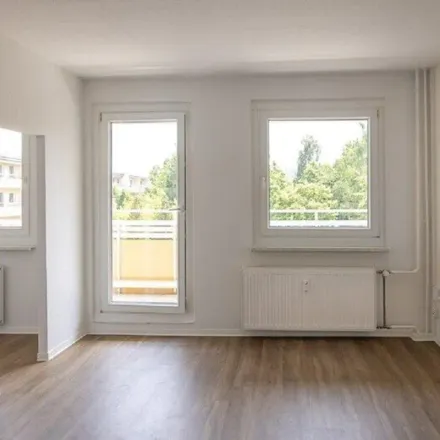 Rent this 3 bed apartment on Hagebuttenweg 10 in 01169 Dresden, Germany