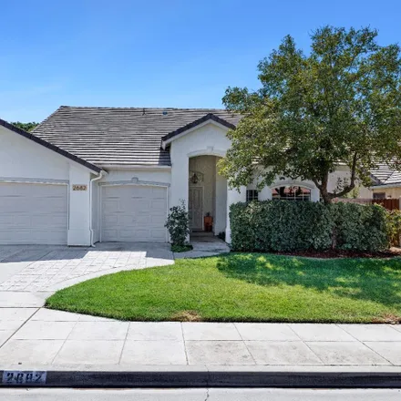 Buy this 3 bed house on 2682 Morris Avenue in Clovis, CA 93611