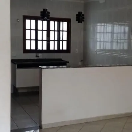 Rent this 3 bed house on Rua Francisco Vaz Coelho in Alto do Ipiranga, Mogi das Cruzes - SP