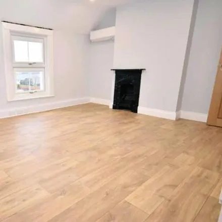 Rent this studio apartment on Annie's Florist in Station Road, Burnham-on-Crouch