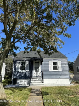 Rent this 3 bed house on 231 Ludlow Street in Branchport, Long Branch