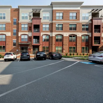 Buy this 2 bed condo on 3985 Norton Place in Fairchester, Fairfax