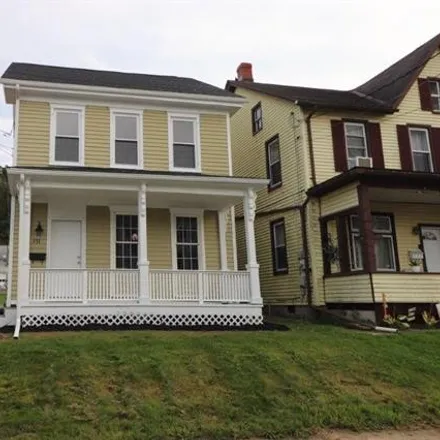 Buy this 3 bed house on 531 West Washington Street in Slatington, Lehigh County