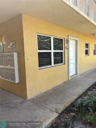 Image 2 - Dunkin', 751 East Commercial Boulevard, North Andrews Gardens, Broward County, FL 33334, USA - Condo for rent
