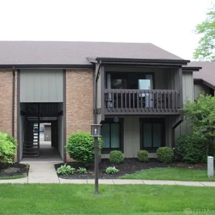 Buy this 2 bed condo on 6079 Hackamore Trail in Centerville, OH 45459