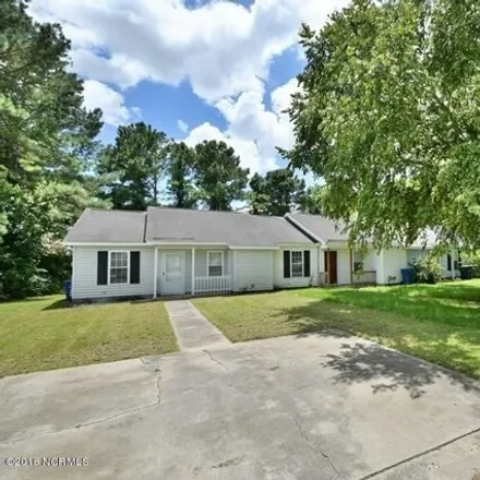 Image 1 - 708 Pinewood Drive, Pinewood Downs, Jacksonville, NC 28546, USA - House for sale