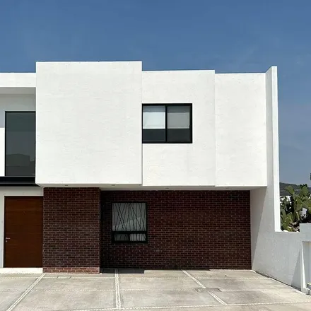 Rent this studio house on Paseo de las Lómas in Delegaciön Santa Rosa Jáuregui, QUE