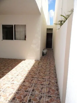 Image 3 - Hospital Americano, Calle Viento, Smz 4, 77500 Cancún, ROO, Mexico - House for sale