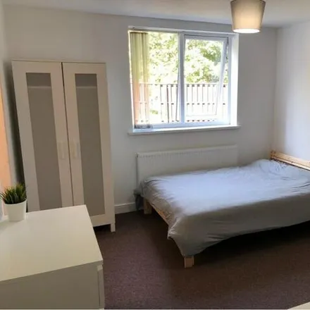 Image 3 - Bonville Gardens, Saint Vincent's, Sheffield, S3 7LA, United Kingdom - House for rent