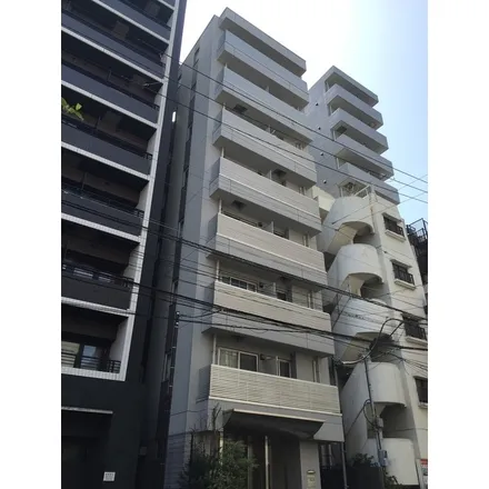 Rent this studio apartment on グランビュー御茶ノ水 in Yushima 2-chome, Bunkyo