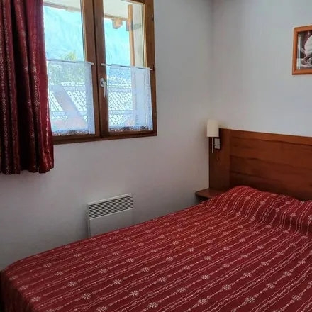 Rent this 2 bed apartment on Albiez in Chemin de la Rua, 73300 Albiez-le-Vieux