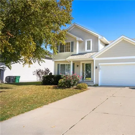 Buy this 3 bed house on 2001 Northwest School Street in Ankeny, IA 50023