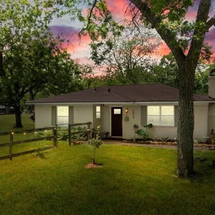 Buy this 3 bed house on 2015 Mccrary Rd in Richmond, Texas