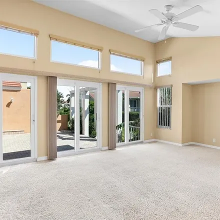 Image 8 - College Avenue, Bayway Isles, Saint Petersburg, FL 33715, USA - Townhouse for sale