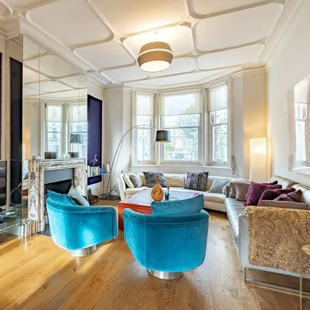 Rent this 2 bed apartment on 99 Oakley Street in London, SW3 5NN