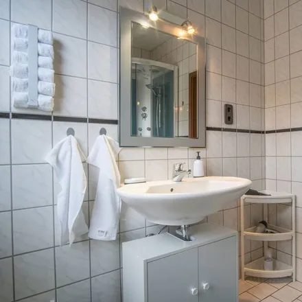 Rent this studio house on Forstgasse 88