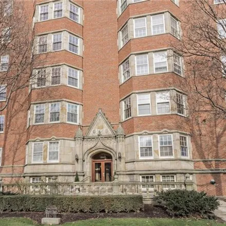 Buy this 3 bed condo on 13515 Shaker Boulevard in Cleveland, OH 44120