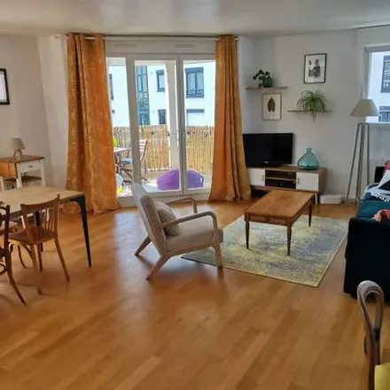 Image 7 - Rond-Point Guimard, 92130 Issy-les-Moulineaux, France - Apartment for rent